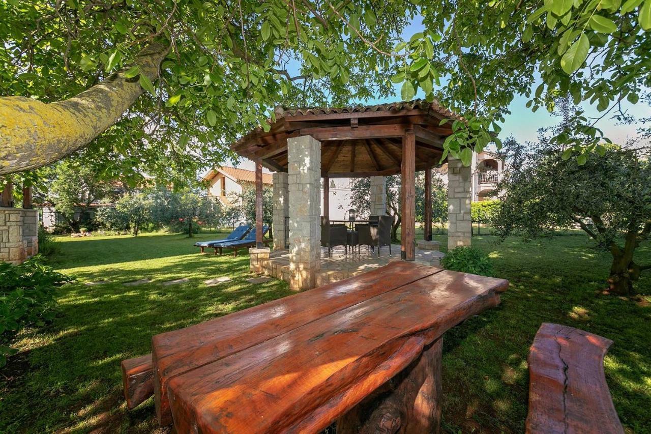 Studio Apartment Vrsar Exterior photo